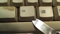 Il modo migliore per pulire la tastiera del computer